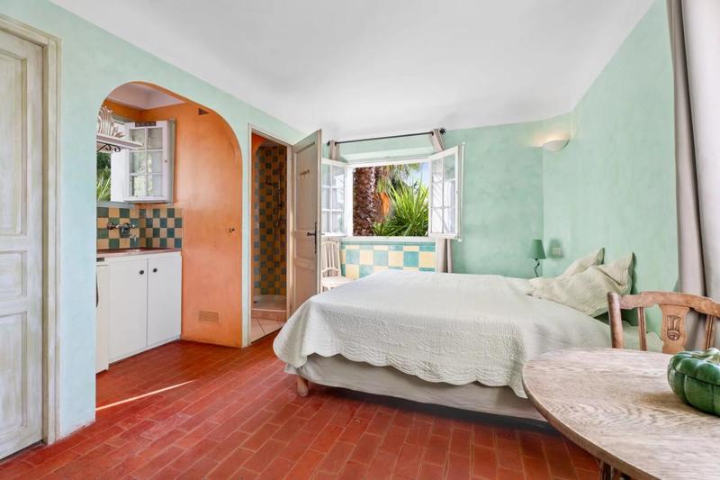 Maison - 322 m² - 10 pièces