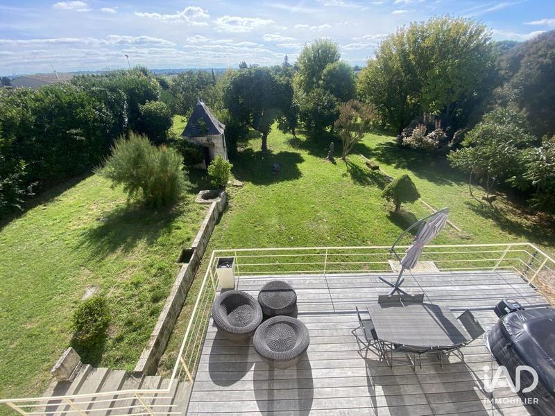 Maison - 300 m² - 6 pièces