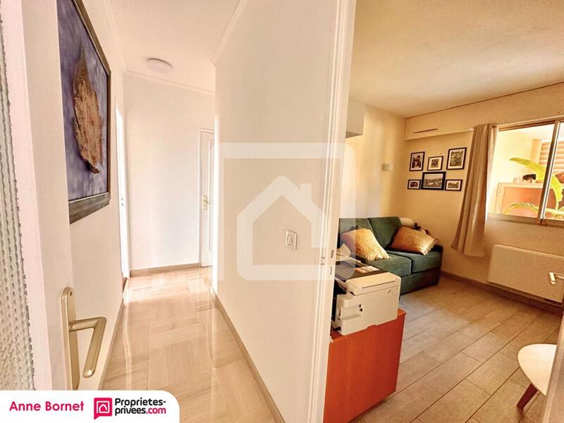 Appartement - 93 m² - 4 pièces