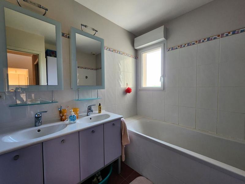 Maison - 190 m² - 9 pièces