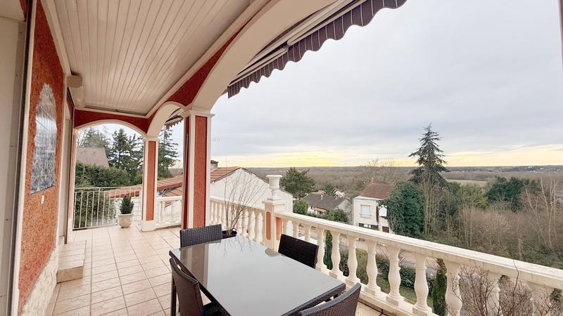 Maison traditionnelle - 129 m² - 6 pièces