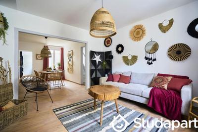 Chambre - 10 m² - 1 pièce