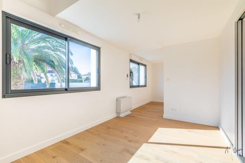 Maison - 165 m² - 6 pièces