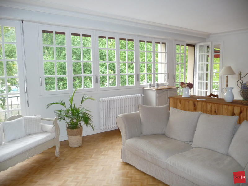 Appartement - 105 m² - 5 pièces