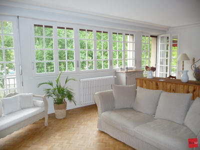 Appartement - 105 m² - 5 pièces