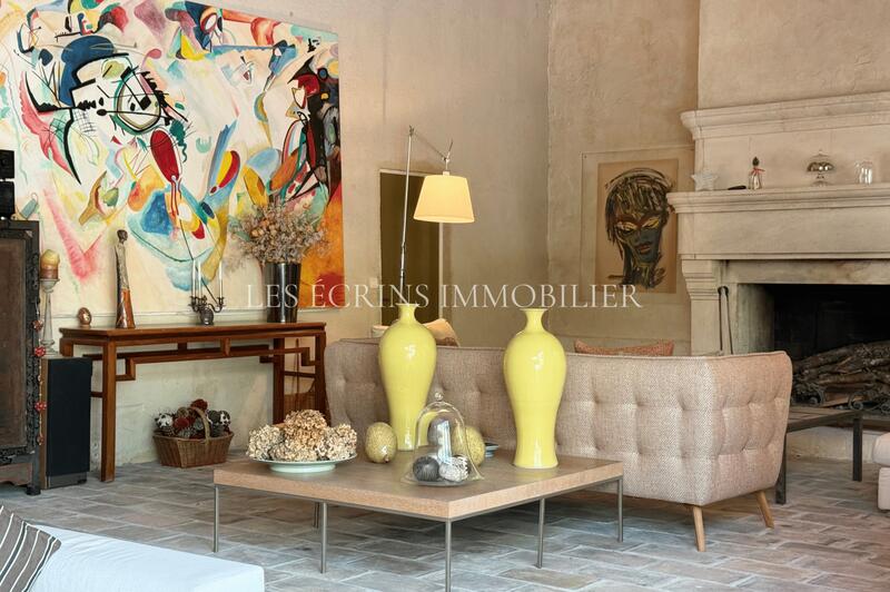 Maison - 600 m² - 8 pièces