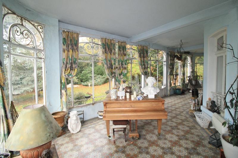 Maison - 289 m² - 15 pièces