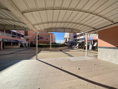Local commercial - 117 m²