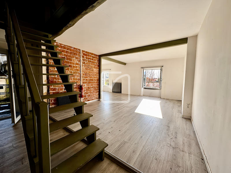 Maison - 166 m² - 8 pièces