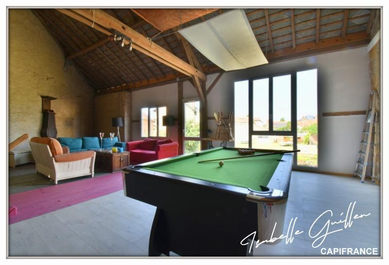 Maison - 352 m² - 9 pièces