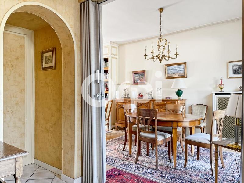 Maison - 187 m² - 7 pièces