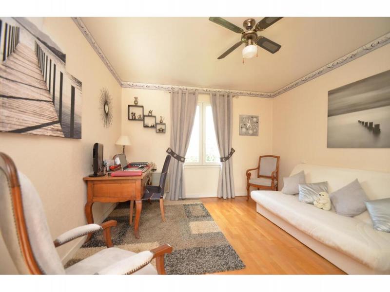 Demeure - 170 m² - 7 pièces