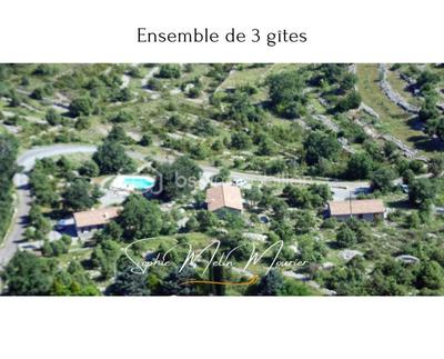 Maison en pierre - 225 m² - 14 pièces