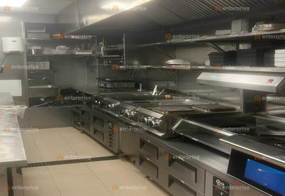 Local commercial - 140 m²