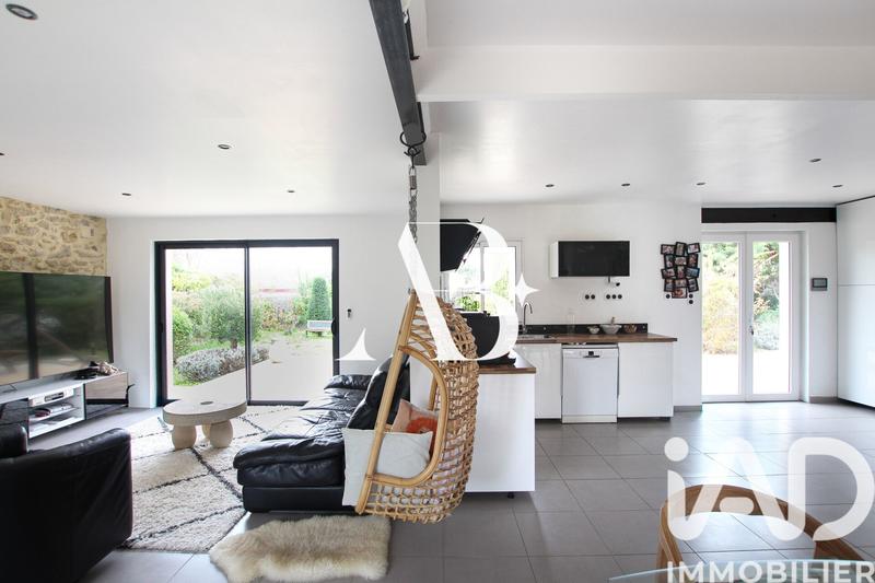 Maison - 168 m² - 8 pièces