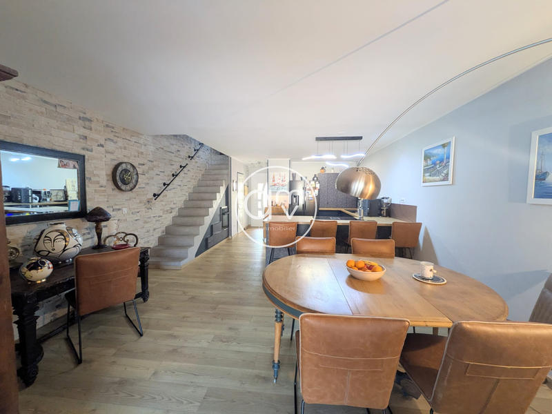 Appartement - 85 m² - 3 pièces