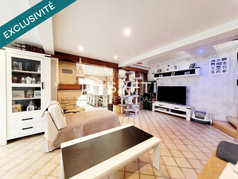 Maison - 224 m² - 7 pièces