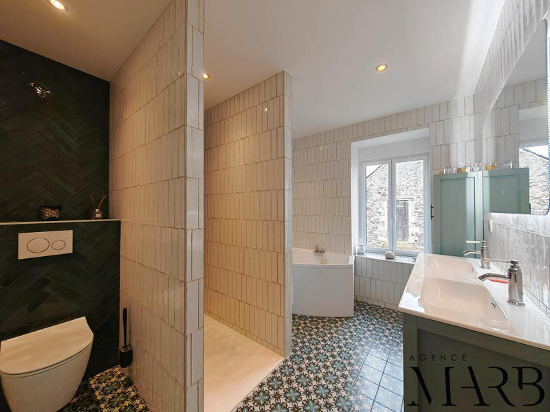 Maison ancienne - 200 m² - 6 pièces