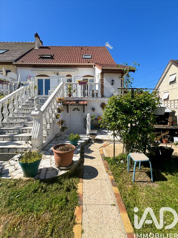 Maison - 115 m² - 6 pièces