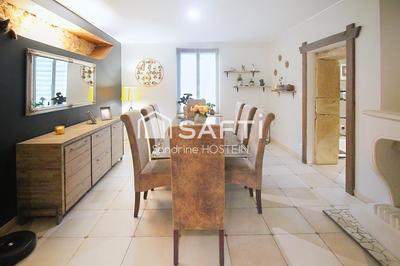 Maison - 284 m² - 10 pièces