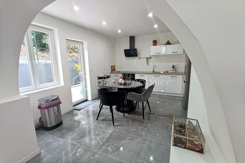 Maison - 82 m² - 4 pièces