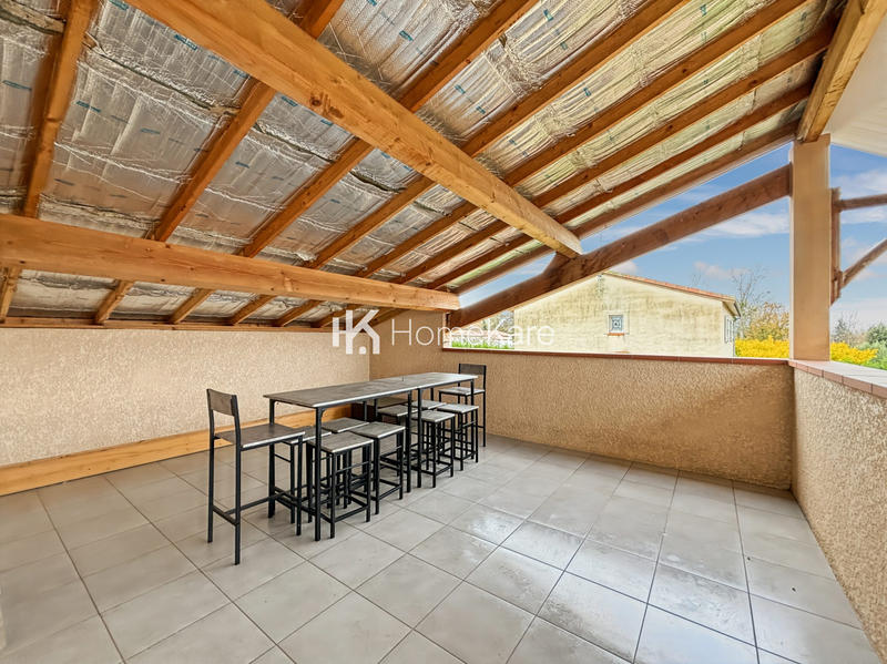 Maison - 180 m² - 9 pièces