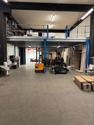 Local d'activité / Entrepôt - 620 m²