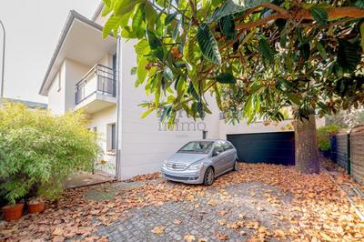 Maison d'architecte - 263 m² - 8 pièces