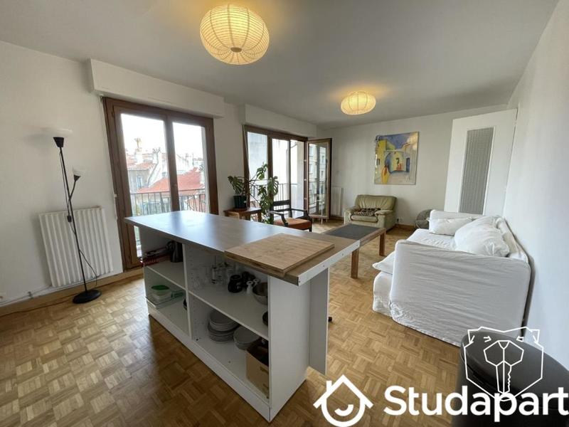 Chambre - 12 m² - 1 pièce