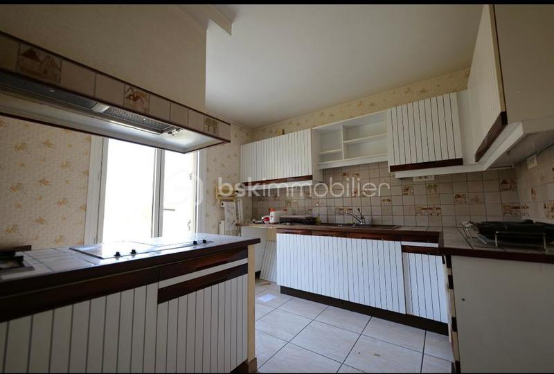 Maison - 141 m² - 7 pièces