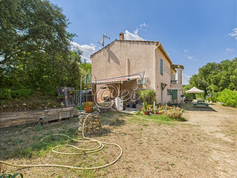 Villa - 160 m² - 5 pièces