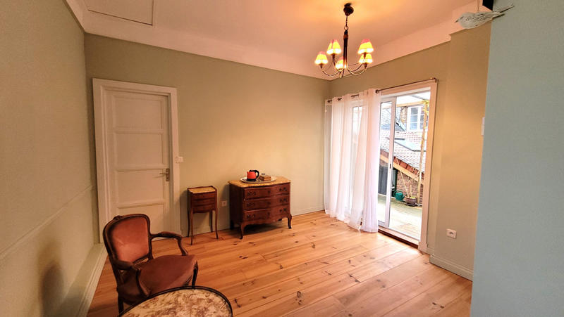 Appartement - 122 m² - 5 pièces