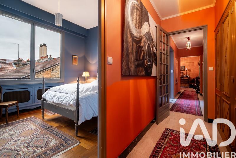 Appartement - 304 m² - 5 pièces