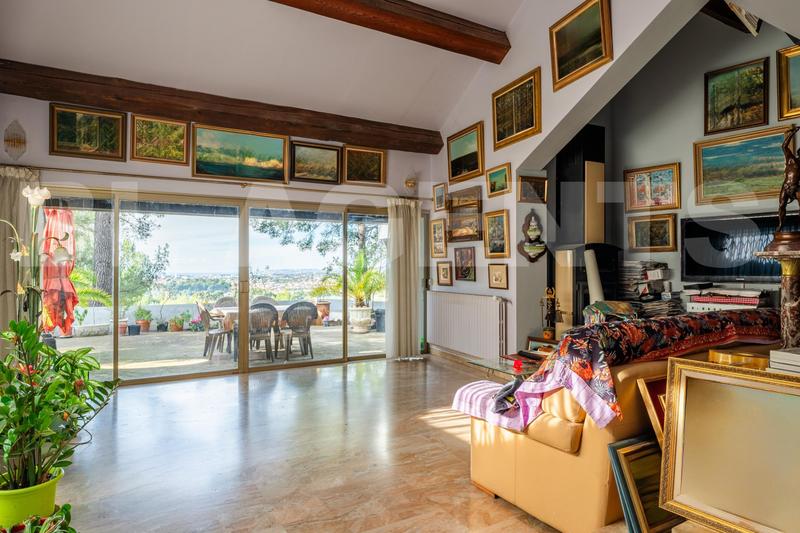 Maison d'architecte - 156 m² - 6 pièces