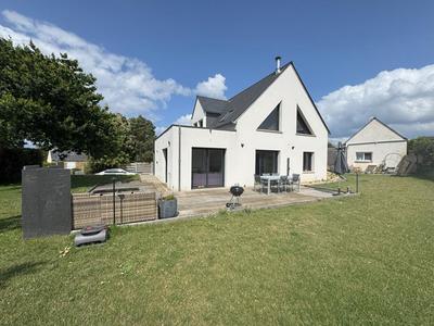 Maison - 152 m² - 6 pièces