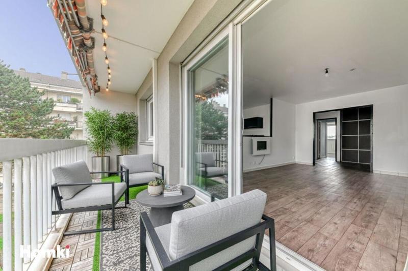 Appartement - 83 m² - 4 pièces