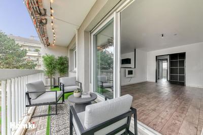 Appartement - 83 m² - 4 pièces