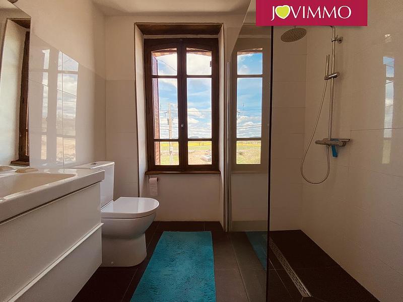 Maison - 250 m² - 9 pièces