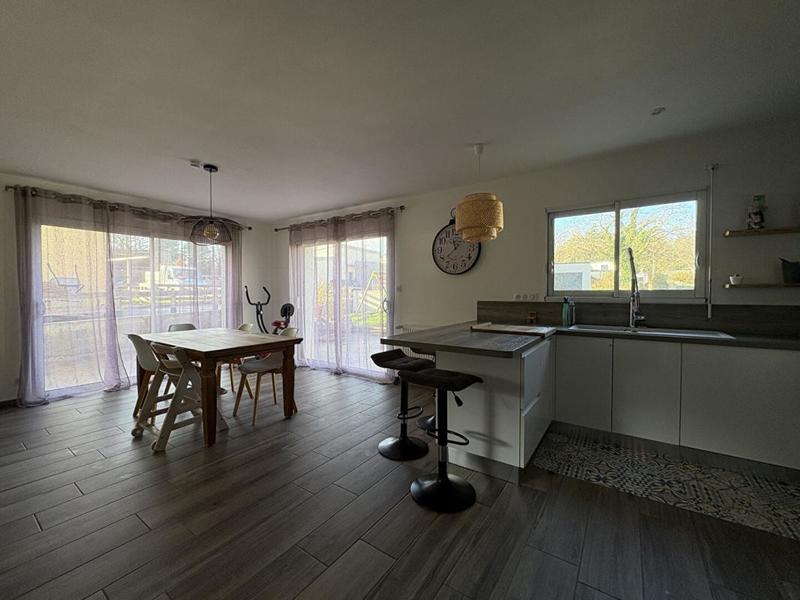 Maison - 76 m² - 5 pièces