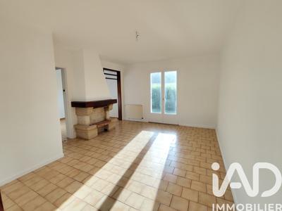 Maison - 74 m² - 6 pièces
