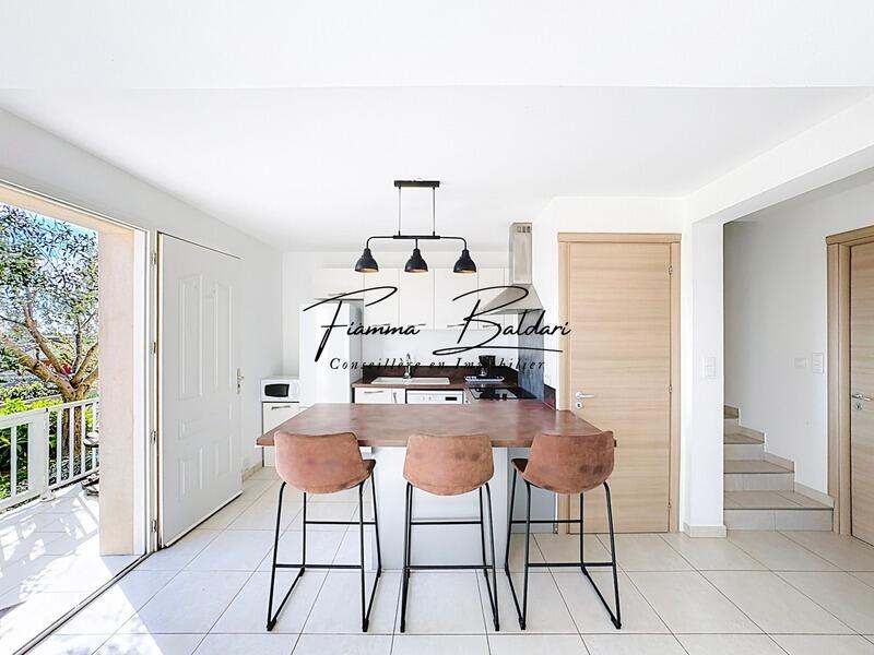 Maison - 76 m² - 4 pièces