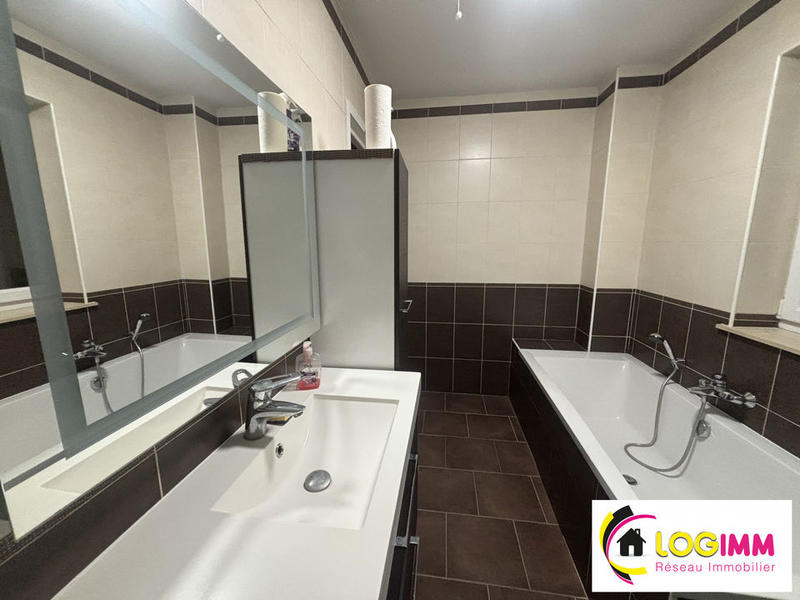 Maison - 93 m² - 4 pièces