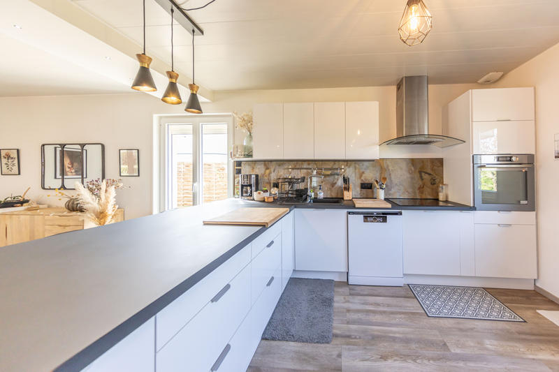 Maison - 166 m² - 6 pièces