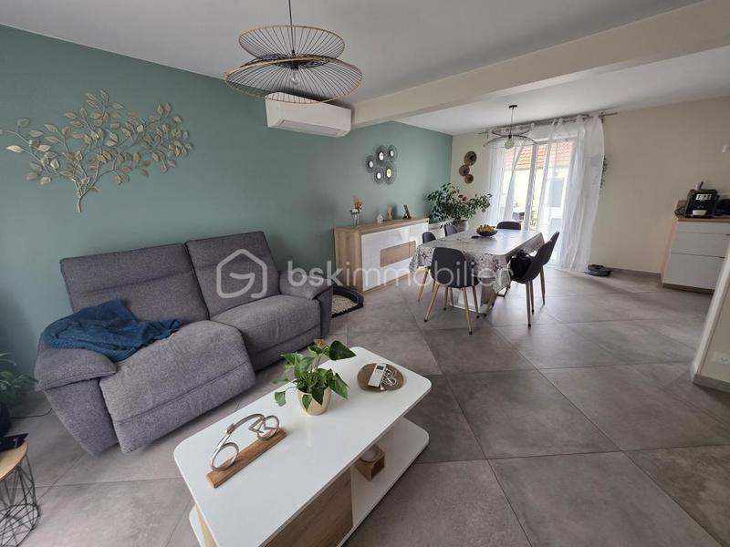 Maison traditionnelle - 165 m² - 7 pièces