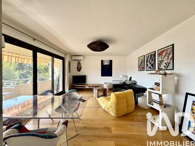 Appartement - 86 m² - 4 pièces