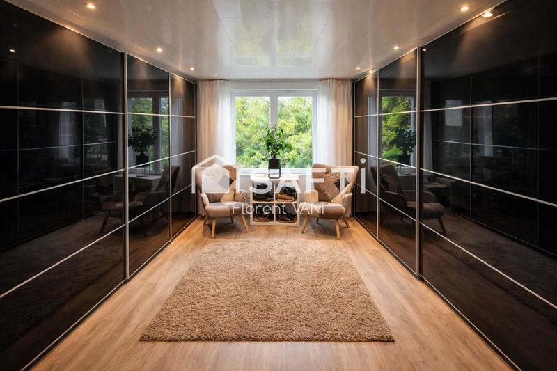 Maison - 140 m² - 6 pièces