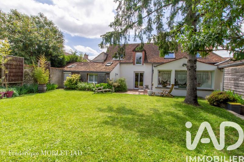 Maison - 200 m² - 6 pièces