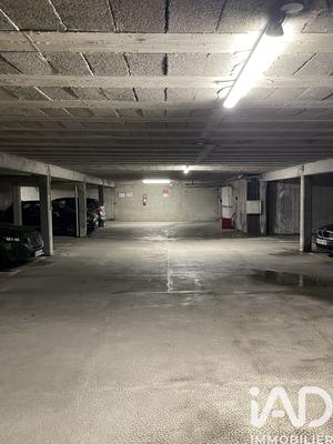Parking - 15 m²