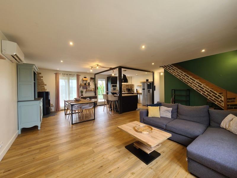 Maison - 104 m² - 5 pièces