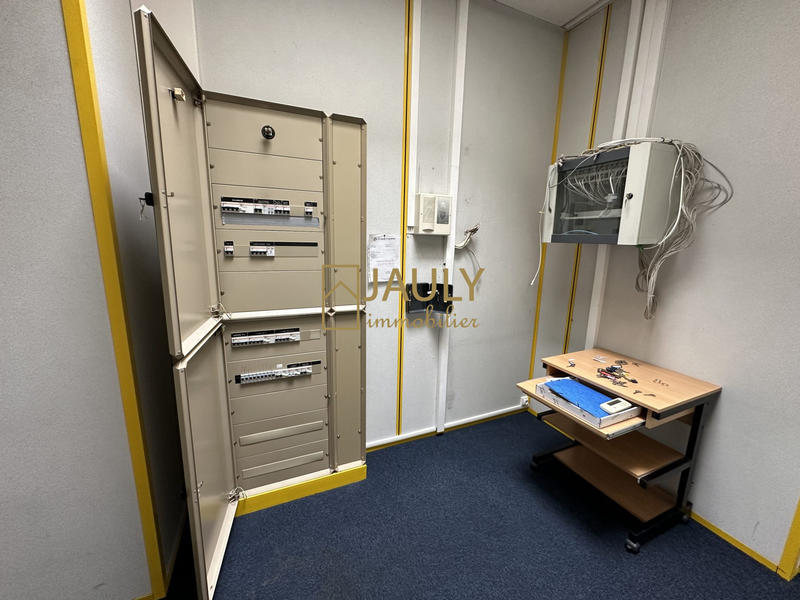 Bureau - 160 m² - 4 pièces